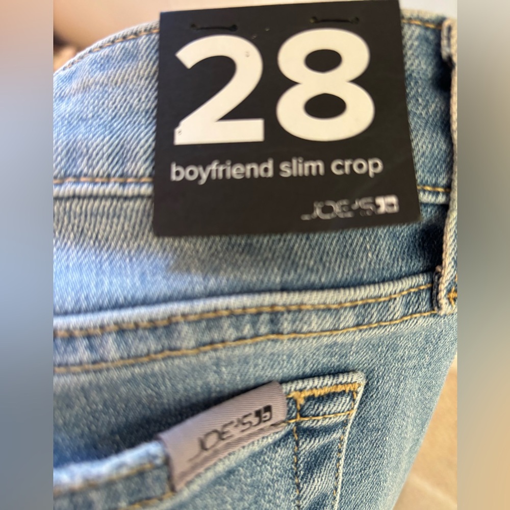 Joe’s Jeans Boyfriend Slim Crop